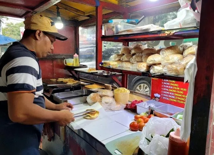 Burger Ajib/ Foto : Google Foto / By : Gunawan