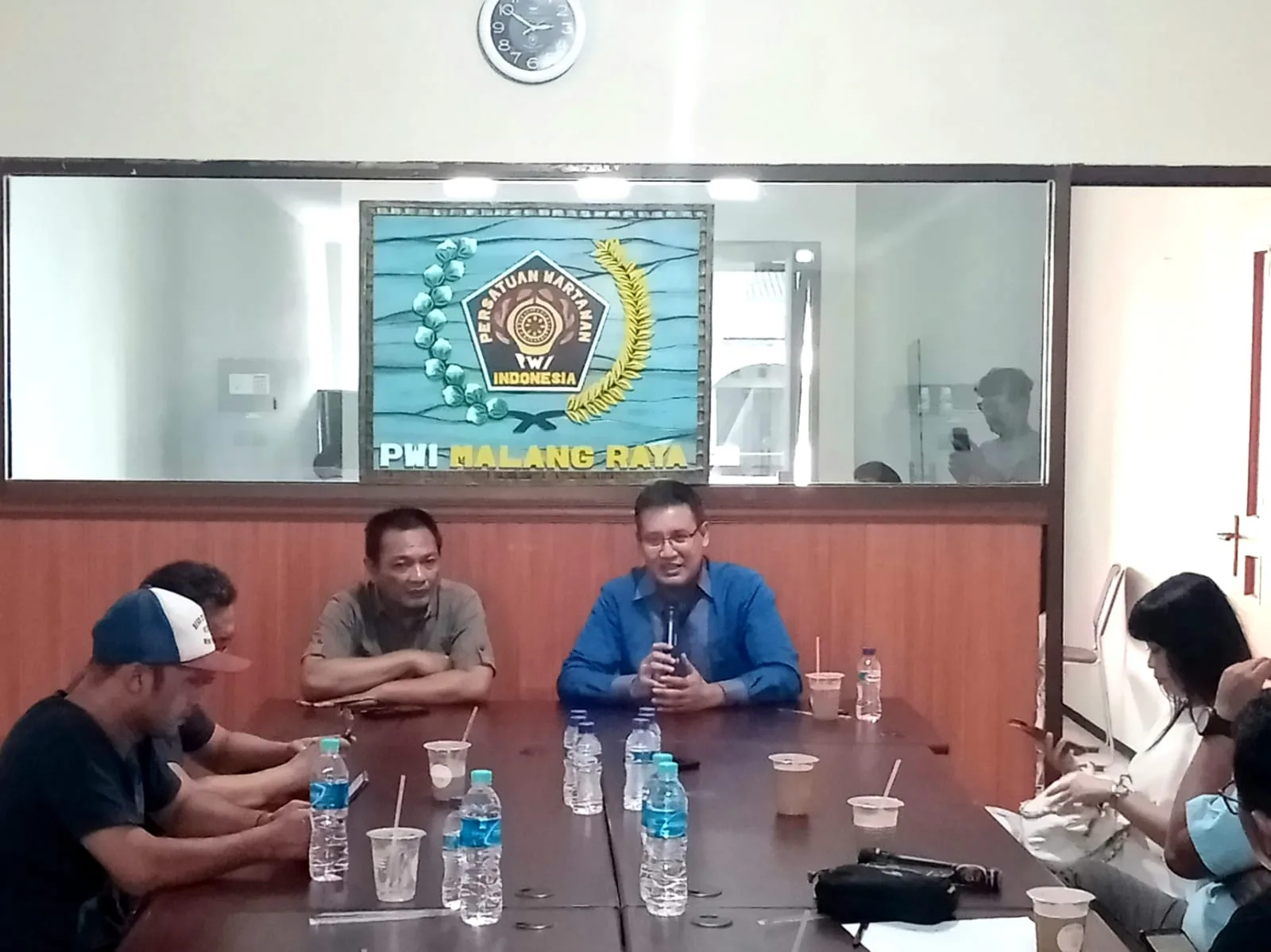 Ardantya Syahreza saat berkunjung di Kantor PWI Malang Raya. Dia adalah salah satu bakal calon Wali Kota Malang. (Foto/M Sholeh)