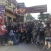 Para warga, bersama Kris Dayanti, saat melakukan Tapak Tilas. Foto/dok for TM