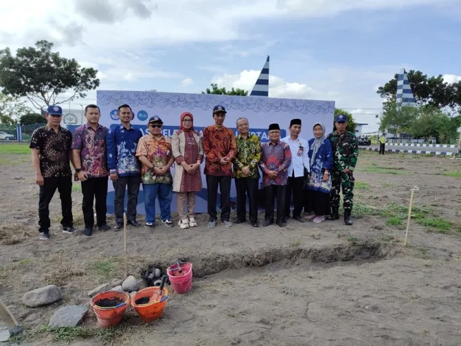 Peletakan batu pertama