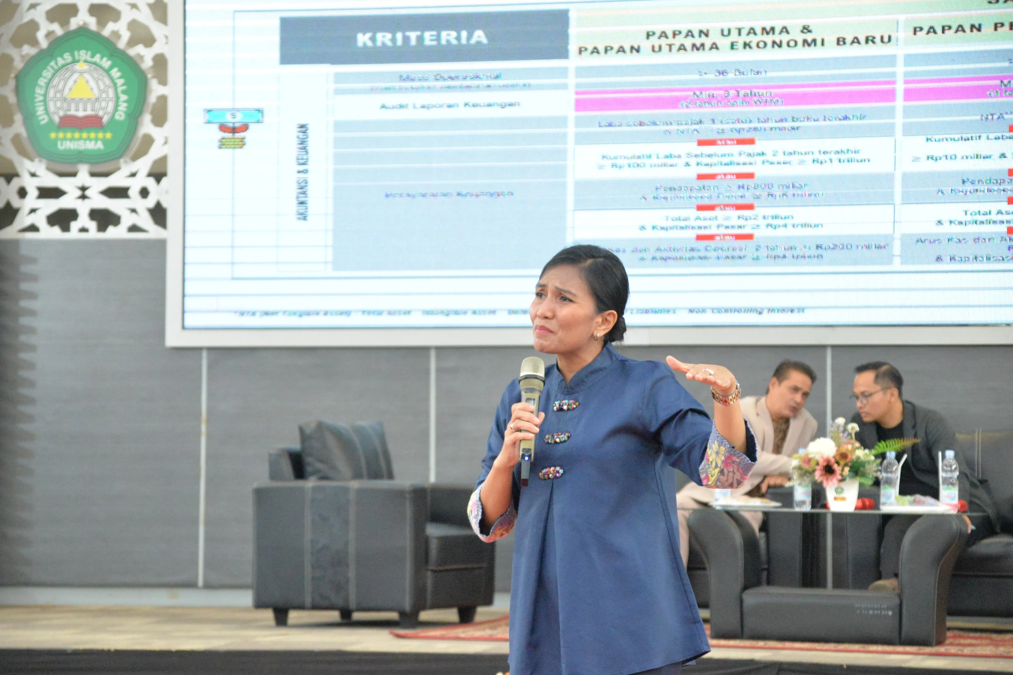 Pembicara seminar FEB UNisma