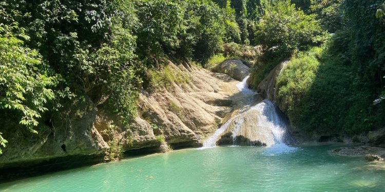 Kedung Darmo Waterfall/ Foto : Selfi