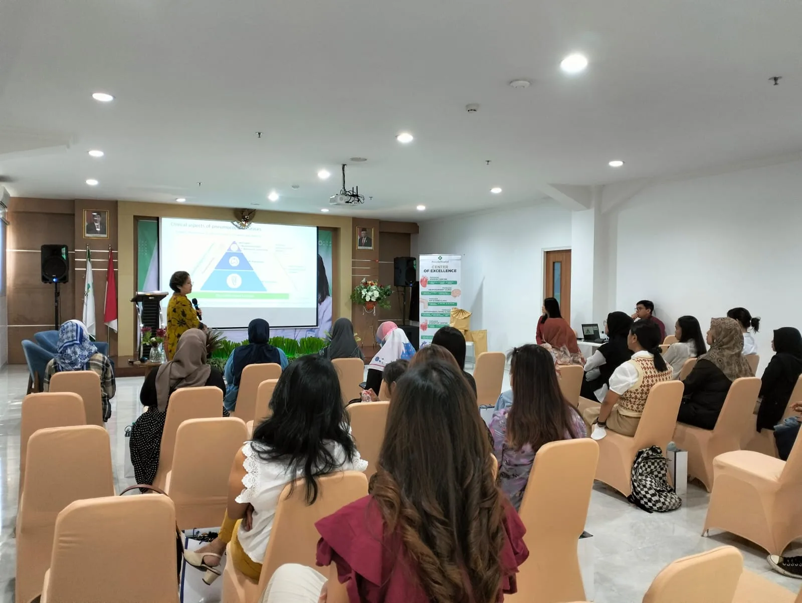 Para peserta talkshow soal pneumonia pada anak di Persada Hospital. Foto/dok for TM