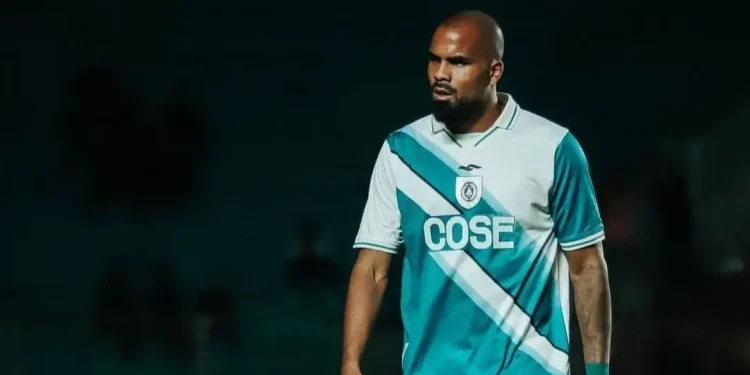 Bek Anyar Arema FC, Thales Lira ingin segera tiba di Malang /Foto: tangkapan layar Instagram @thaleslira40