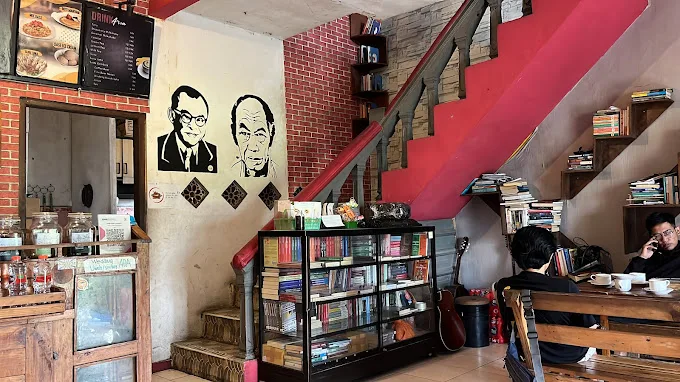 Caption: Oase Cafe & Literacy/Foto:  Google Maps Oase Cafe & Literacy.