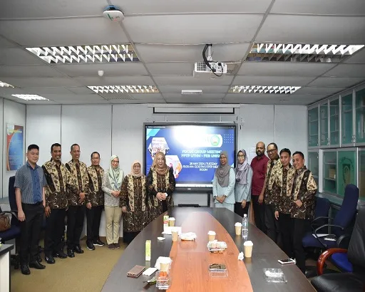 Foto bersama pasca acara Focus Group Discussion para dosen FEB Unisma dengan dosen di Universiti Tun Husein Onn Malaysia. Foto/dok Unisma