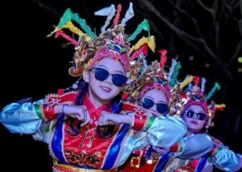 Berbagai penampilan kesenian tari di ajang Obah Nggedrug Bumi di Latar Seni Winarto Ekram Ngopet, Kota Batu. Foto: Dok.
