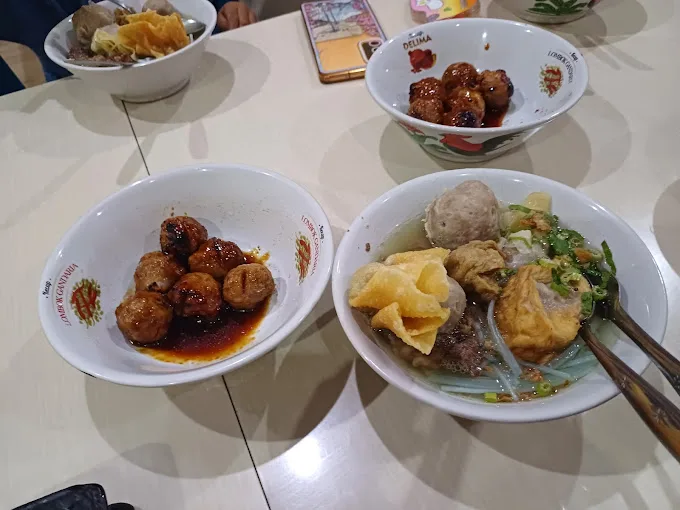 Bakso Solo Sawojajar/Foto: Google Review/Akmal Zulkarnain.