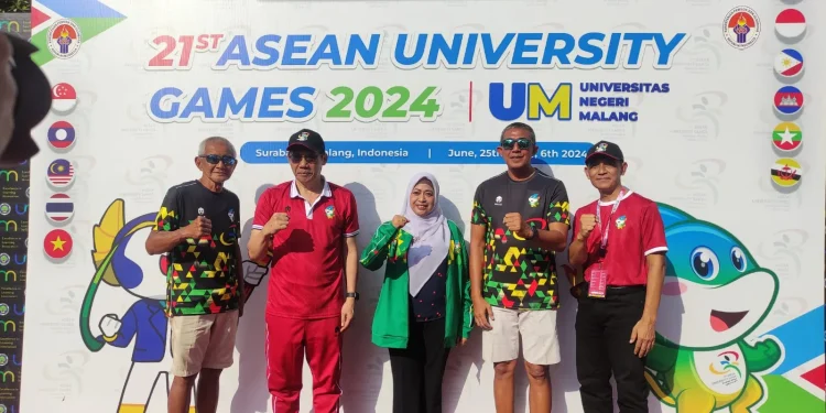 Rektor UM, Prof. Haryono dalam pembukaan AUG di kampus UM. (Foto/M Sholeh)