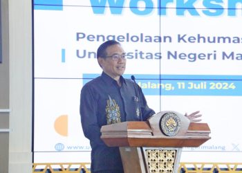 Rektor Universitas Negeri Malang, Prof. Dr. Hariyono, M.Pd memberi sambutan dalam acara workshop kehumasan dan kerja sama yang digelar UM/Foto: dok.UM