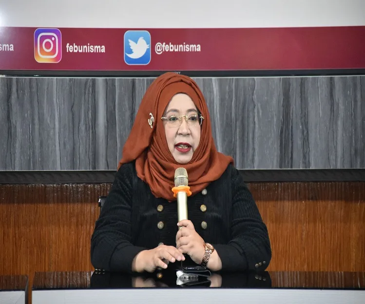 Dekan Fakultas Ekonomi dan Bisnis Universitas Islam Malang, Nur Diana, SE, MSi, CMA, CBV, CERA. Foto/dok Unisma