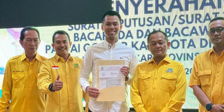 Firhando Gumelar, resmi mengantongi surat tugas dari DPP Golkar untuk maju di Pilkada 2024 Kota Batu. Foto: dok for TM
