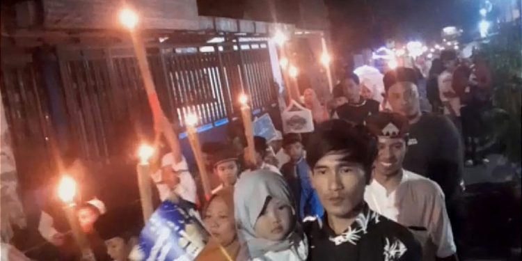 Suasana pawai obor warga Muharto Selatan menyambut Tahun Baru Islam. Foto: Dok. Warga