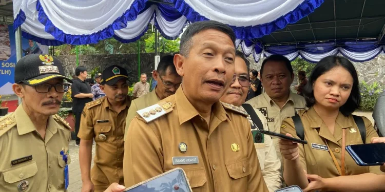 Pj Wali Kota Malang, Wahyu Hidayat. (Foto/M Sholeh)