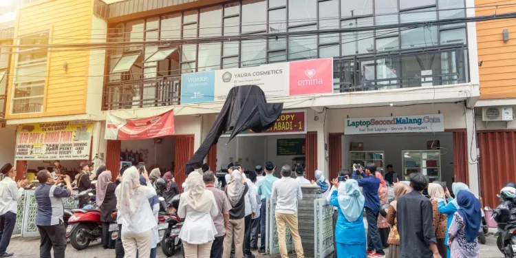 Yaura Unisma kerja sama dengan Paragon Corp