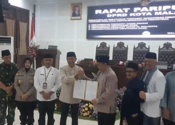 Pj Wali Kota Malang dan Perda Pesantren disahkan