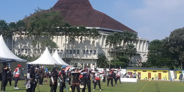 Pertandingan Panahan Pertandingan panahan Asean University Games 2024 di kampus UM