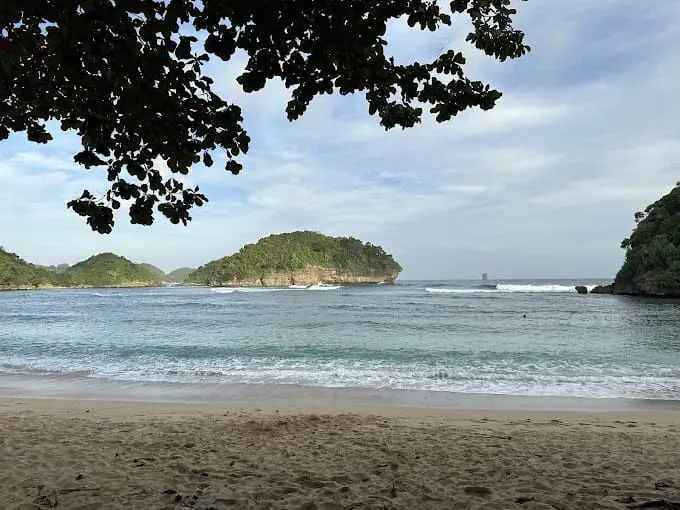 Teluk Asmara