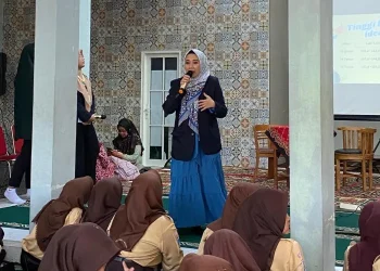 FKIK UIN Malang gelar kegiatan penyuluhan dan pemeriksaan kesehatan di SMPN 7 Malang untuk menekan angka stunting/Foto: dok.UIN Malang
