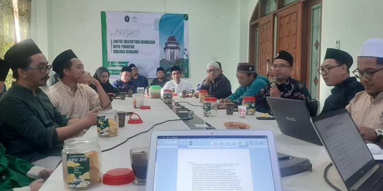 Acara Focus Group Discussion (FGD) antara Lakpesdam NU Kota Malang dan Universitas Brawijaya (UB) membahas penyusunan media pembelajaran fikih kebangsaan. Foto/dok Lakpesdam NU
