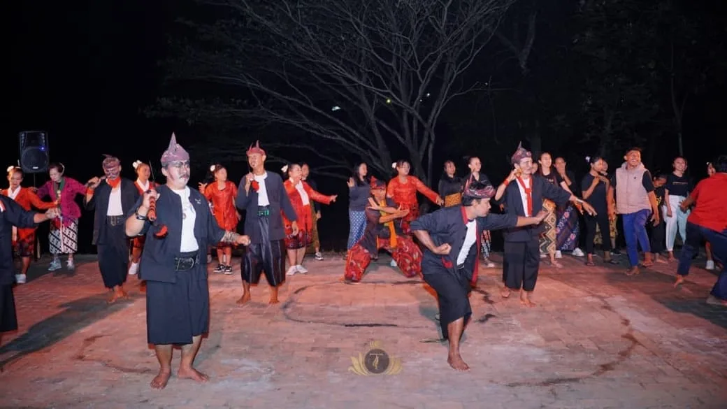 Berbagai penampilan kesenian tari di ajang Obah Nggedrug Bumi di Latar Seni Winarto Ekram Ngopet, Kota Batu. Foto: Dok.