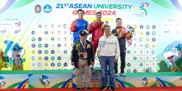 AUG 2024,Aug 2024 di Unisma,Atlet karate TImnas Indonesia - Atlet Karate Timnas Indonesia Puji Venue Tuan Rumah AUG 2024 di Unisma