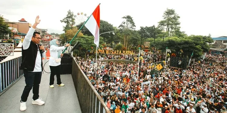 Mlaku Bareng di Alun-alun Kota Batu