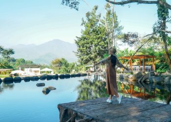Lanskap pemandangan alam yang luas di tempat wisata Telaga Madiredo di Pujon. Foto: Azmy