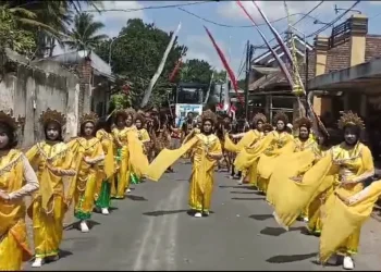Anak-anak muda Desa Jatirejoyoso turut memeriahkan kirab budaya. Foto: Pemdes Jatorejoyoso