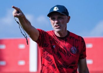 Pelatih Arema FC, Joel Cornelli sebut timnya dalam kepercayaan diri tinggi melawan Dewa United di pekan 1 BRI Liga 1 2024/2025. /Foto: Instagram @aremafcofficial.
