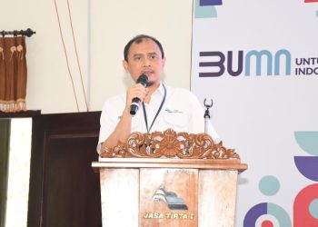 Direktur Utama Perum Jasa Tirta (PJT) I, Fahmi Hidayat saat mengimbau pengoptimalan tata kelola sumber daya air. Foto: PJT I