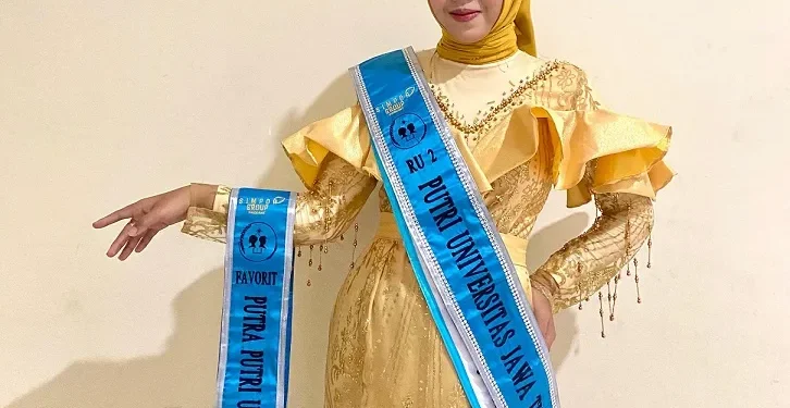 Mahasiswi Al-Qolam Malang Raih prestasi sebagai Putra Putri Favorit dan Runner Up 2 Putri Universitas Jawa Timur 2024. Foto/Risa F Ummah