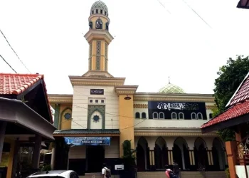 Masjid At-Thohiriyah yang merupakan Masjid tertua di Malang dan dibangun oleh bekas pasukan perang Pangeran Diponegoro usai kekalahan di peperangan Jawa. Foto/ Langit 7.com