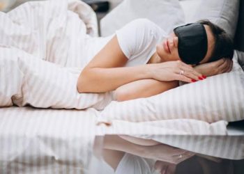 Istirahat yang cukup atau tidur berkualitas adalah salah satu pilar penting dalam menjaga kesehatan./ foto: Ners Unair