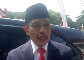 antan Pj Wali Kota Malang, Wahyu Hidayat, saat menyebut akan berangkat mengambil dukungan partai ketiga. (Foto/M Sholeh)