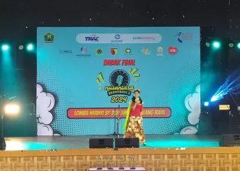 Penampilan para peserta di babak final Nusantara Bernyanyi 2. (Foto/M Sholeh)