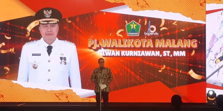 Pj Wali Kota Malang, Iwan Kurniawan dalam Gebyar Sadar Pajak 2024. (Foto/M Sholeh)