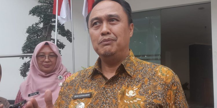 Pj Wali Kota Malang, Iwan Kurniawan. (Foto/M Sholeh)