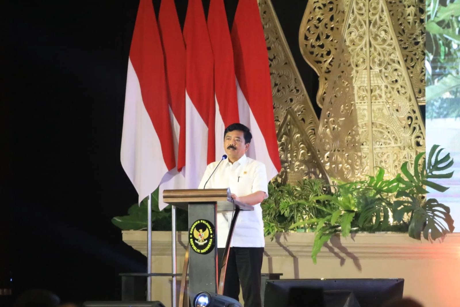 Menko Polhukam RI, Marsekal TNI (Purn) Hadi Tjahjanto dalam rakor Kesiapan Penyelenggaraan Pilkada 2024. (Foto/Prokopim Setda Kota Malang)