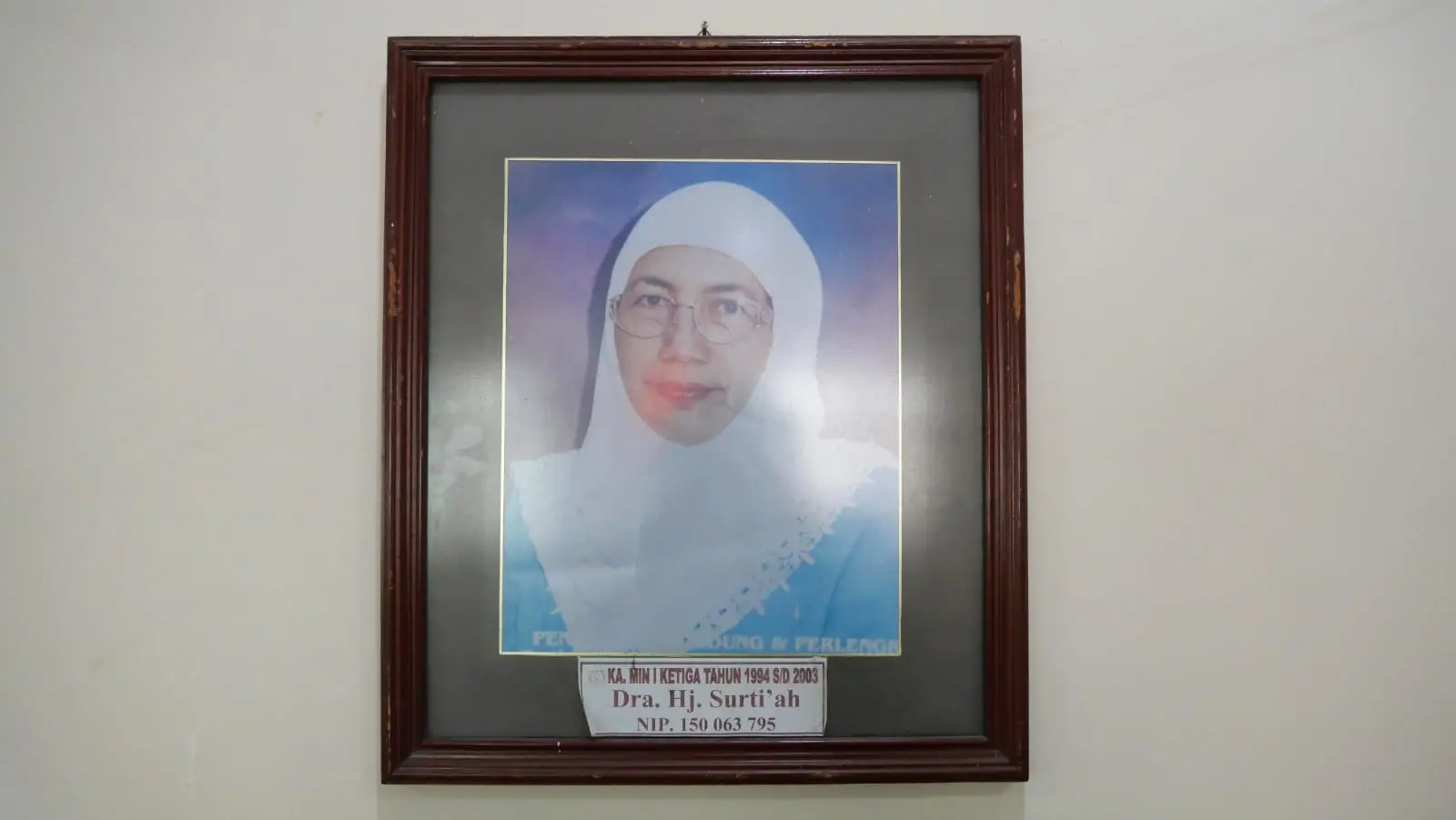 Dra. Hj. Surti'ah (1994-2003) Foto: Dok.