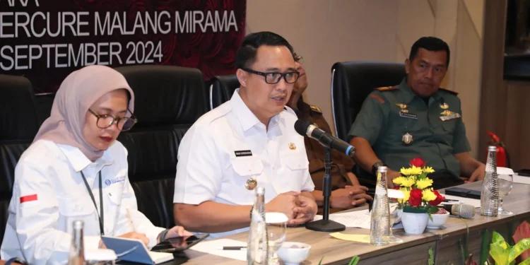 Pj Wali Kota Malang, Iwan Kurniawan bakal fokus mengendalikan inflasi jelang Pilkada 2024. (Foto/dok. Prokopim Setda Kota Malang)