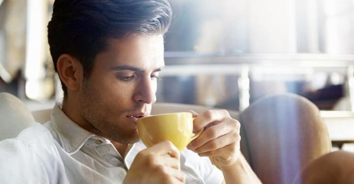Ilustrasi mengurangi kecanduan kopi dan menjalani gaya hidup yang lebih sehat. Foto/Pinterest