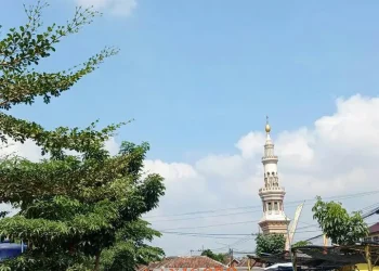 5 rekomendasi tempat makan dekat wisata pemandian Kanigoro Park Malang. Foto/Instagram @kanigoropark1
