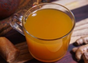 Jamu tradisional cara alami untuk menjaga Kesehatan tubuh dengan bahan bahan herbal. Foto/Pinterest