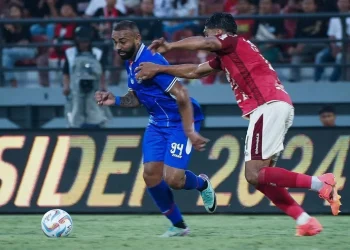 Arema FC bakal menjalani laga away melawan Bali United dalam lanjutan pekan ke-4 BRI Liga 1 2024/2025 di Stadion Dipta pada hari Rabu (11/9/2024) sore ini. /Foto: Tangkapan layar Instagram @aremafcofficial.