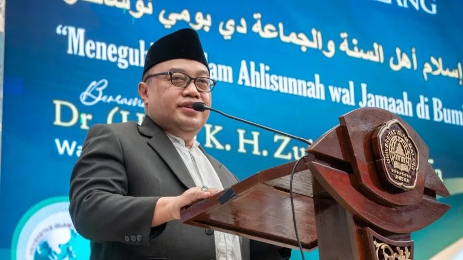 Rektor Unisma, Prof. Junaidi saat sambutan. Foto: Unisma