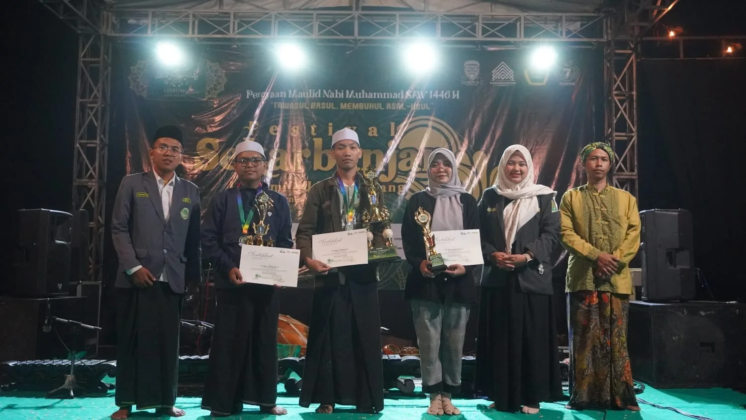 Foto bersama pemenang Lomba Banjari Piala Sekarbanjar. (Foto: Dok. Lesbumi)