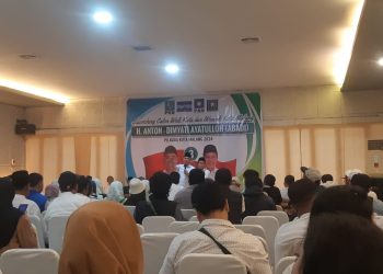 Abah Anton dan Dimyati Ayatullah gaungkan Salam Metal jelang Pilkada Kota Malang 2024. (Foto/M Sholeh)