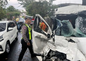 Laka karambol di jembatan Kali Lanang Kota Batu. Foto: Polres Batu