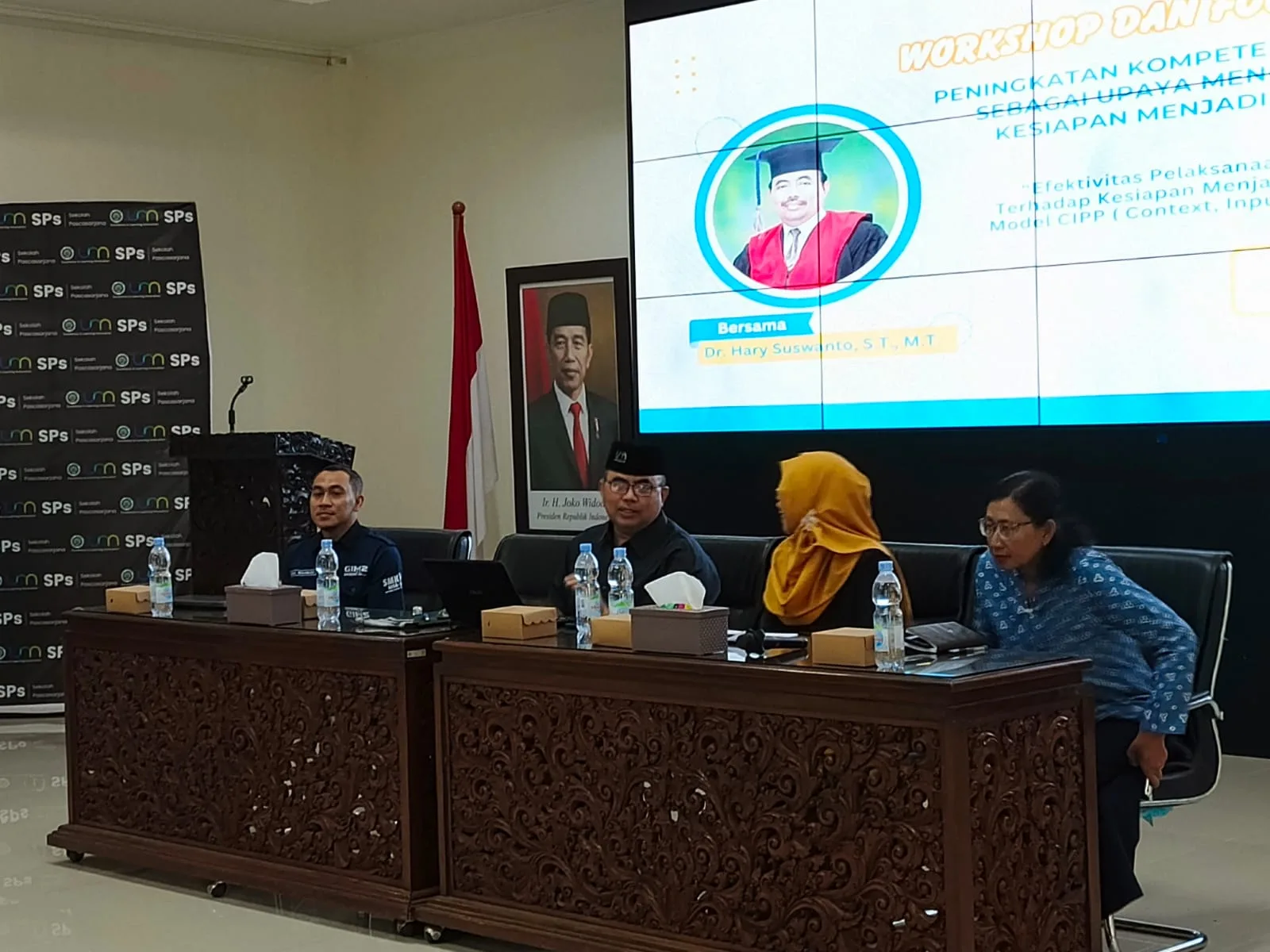 Kegiatan workshop dan FGD Peningkatan Kompetensi Guru. (Foto/M Sholeh)